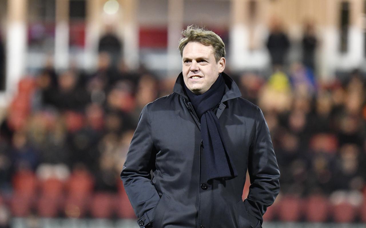 Ole Tobiassen mag als interim-trainer het seizoen afmaken bij sc Heerenveen. 