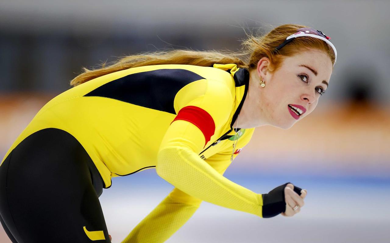 Antoinette de Jong na de 1500 meter. Antoinette de Jong na de 1500 meter.