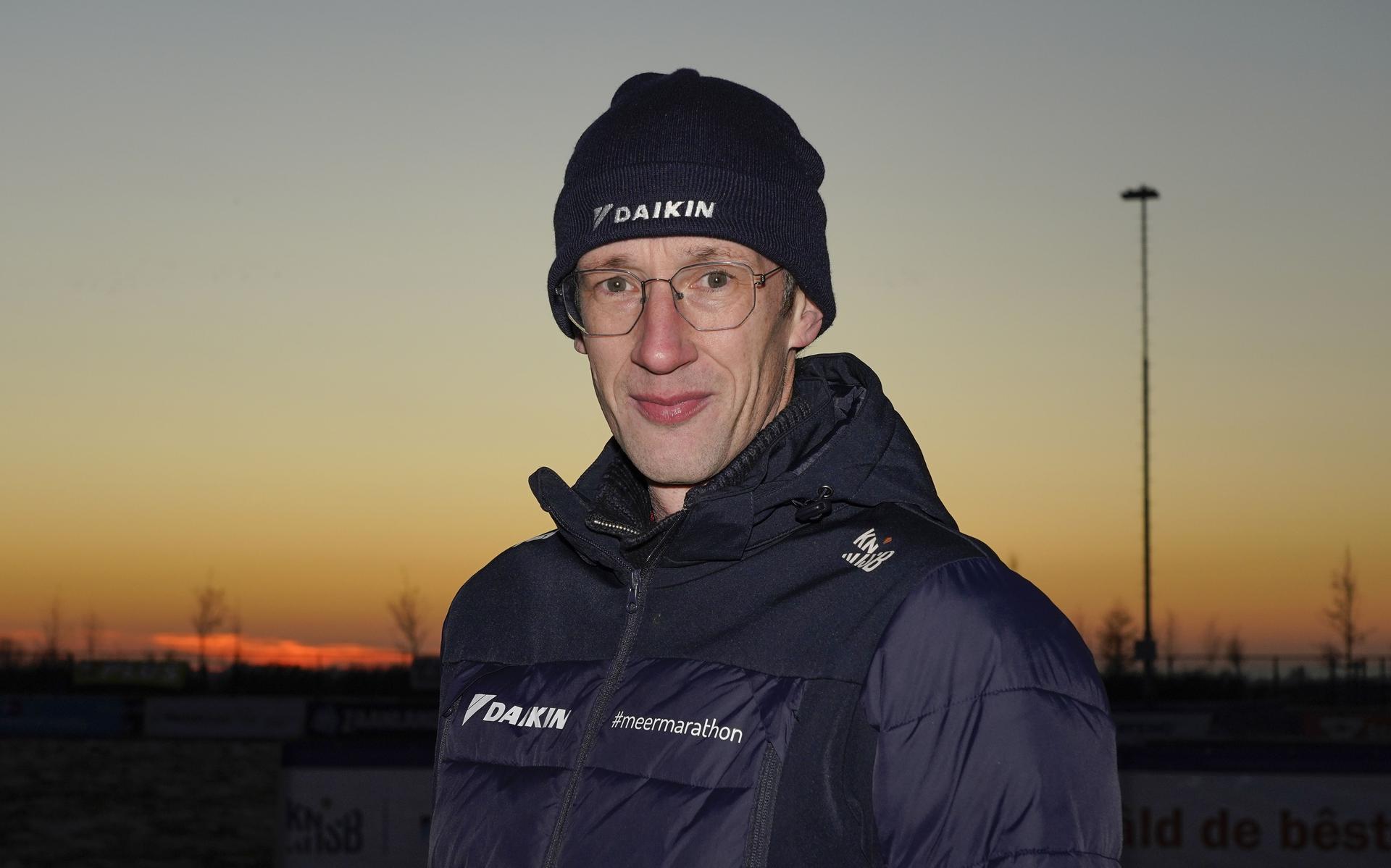 Competitieleider marathonschaatsen Willem Hut uit Haulerwijk stopt na acht jaar bij de KNSB. 