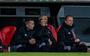 Sipke Hulshoff (r) een dikke maand geleden op de bank in De Kuip bij het duel in de Conference League tegen Partizan FK met vanaf links Robin van Persie en John de Wolf (m). 